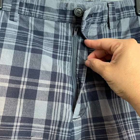 Banana Republic 34 Gray Plaid Flat Front Shorts - Picture 4 of 7